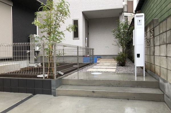 東京都練馬区　駐車場～アプローチ施工実績サムネイル